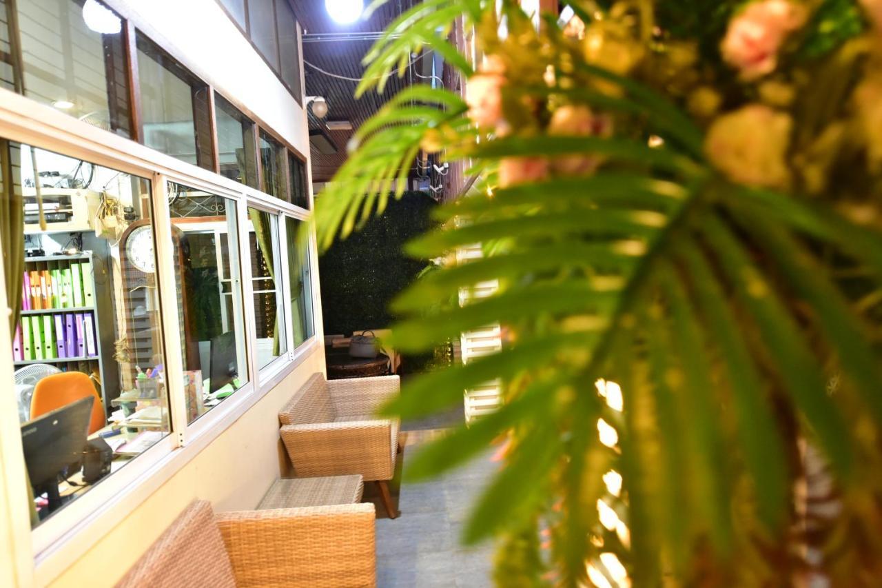 Kt Knight Hotel Сурін Екстер'єр фото